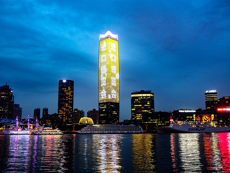 上海白玉兰广场LED